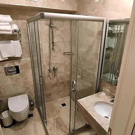 Hotel Mister & 4*